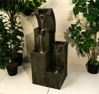 نافورة مياة مكونة من طبقات بشكل صخري مقاس 30×85 سم