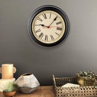 ساعة حائط فاخرة باللون الاسود مقاس 31x31 سم