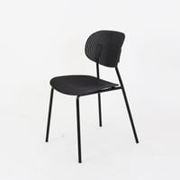 كرسي بلاستك مقوى بقواعد حديد لون أسود مقاس 46x80 س...