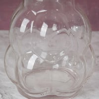 فازة زجاج بتصميم رائع لون شفاف مقاس 12x19 سم