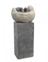 نافورة مياه مضيئة بقاعدة علي شكل رخامي و مزينة بعص...