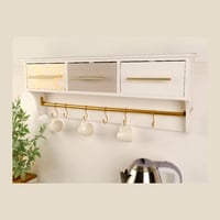 دولاب حائطي مزخرف للأكواب وأدوات القهوة - 75 × 13...