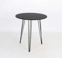 طاولة كافي بتصميم دئري لون أسود مقاس 70x74 سم