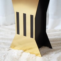 مبخرة خشب بعبارة (حياكم الله) بتصميم عصري باللون ا...