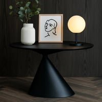 طاولة طعام بتصميم أنيق لون أسود مقاس 130x80x75 سم