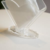 حامل مناديل بتصميم عصري باللون الشفاف مقاس 15 سم