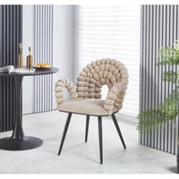 كرسي مفرد مخمل باللون البيج بتصميم فريد مقاس 85x50...