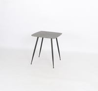 طاوله خدمه بتصميم انيق مميز خشب ومعدن 45x45x54سم ل...