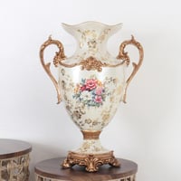 تحفة ديكورية فازة سيراميك ملكية فاخرة بنقوش ذهبية...