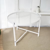 طاولة جانبية زجاج x معدن بتصميم دائرى باللون الابي...