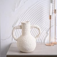 فازة سيراميك بتصميم عصري باللون الابيض مقاس 24 سم