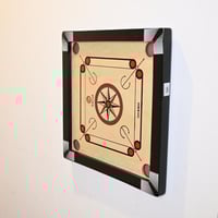 لعبة كيرم للأطفال بتصميم مميز بالوان متعددة