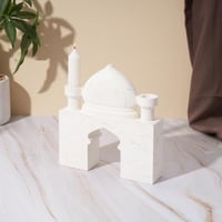 شمعدان بتصميم طراز اسلامي باللون الابيض مقاس 20 سم...