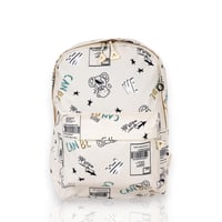 شنطة ظهر مدرسية بتصميم مميز لون ابيض