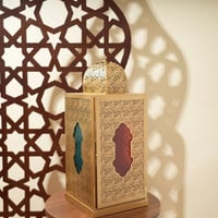 فانوس رمضان معدن بتصميم مزخرف لون ذهبي مقاس 50 سم...