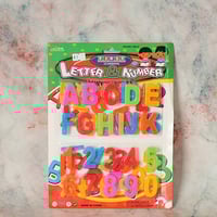 مجموعة احرف وارقام باللغة الإنجليزية مغناطيس متعدد...