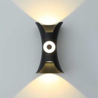 اضاءة جداريه خارجية بلون انارة اصفر بتصميم مختلف ل...