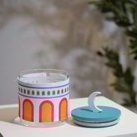 علبة تقديم زجاجية بتصميم الأقواس الملونة مع غطاء ه...