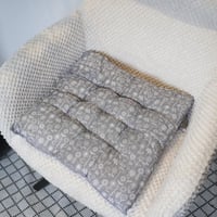 خدادية بتصميم زهور لون رمادي مقاس 38x38 سم