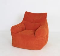 كرسي أنيق ومريح بتصميم مميز لون برتفالى