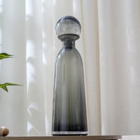 فازة زجاج بتصميم مميز باللون الاسود مقاس 40 سم