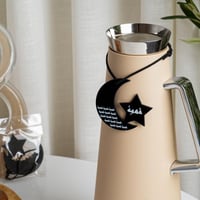 تعليقة ترامس قهوة من الأكريليك – لون أسود