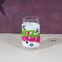 كاسة بتصميم مميز بعبارة (رمضان مبارك) باللون الابي...