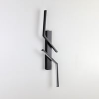 اضاءة جداريه مفرد ب3 اضاءات متغيرة لون اسود