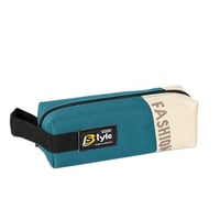 مقلمية كبيرة بتصميم مميز باللون أبيض و أزرق