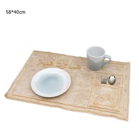 مفرش طاولة مع حامل أدوات المائدة بعبارة ( هنا و عا...