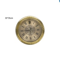 ساعة حائط بإطار مزخرف باللون الذهبي بأرقام لاتينية...