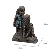 نافورة مياه من طبقة واحدة مزينة بأطفال و مظهر طبيع...