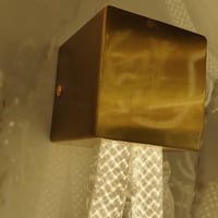 ابليك مودرن مع كرة زجاجية