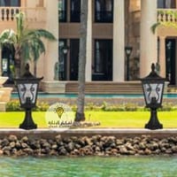 فانوس سور ارضي بقاعدة