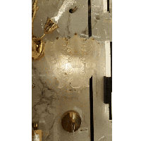 ابليك ذهبي زجاجي