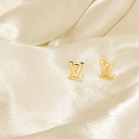 طقم لويس فيتون - شامل الملحقات