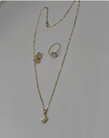 طقم فاخر بلمعة الذهب