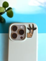 ستيكر لاصق معدني للجوال - الغزال