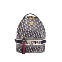 حقيبة ظهر نسائية