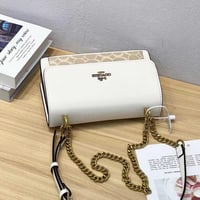 شنطة جلد نسائية كوفتشي