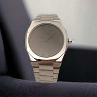 ساعه رجاليه فلامور ارقام عربيه فضي ميناء اسود