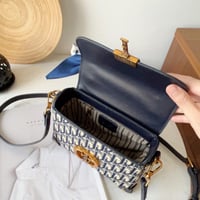 شنطة كروس من ديجر