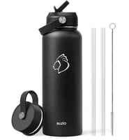 زجاجة مياه من بوزيو معزولة مع غطاء بماصة وغطاء مرن...