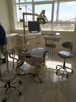 كرسي عيادة أسنان بي كير، هيكل معدني مريح للاستخدام...