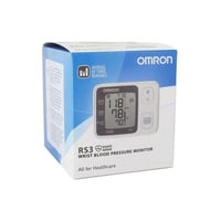 جهاز قياس ضغط الدم على المعصم أومرون RS3 بشاشة واض...