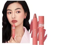 قلم أحمر شفاه من O.TWO.O مخملي غير لامع 6 درجات