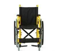 كرسي متحرك للأطفال بي كير هيكل ألومنيوم مقعد مبطن...