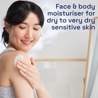 كريم مرطب من سيتافيل (Cetaphil) لترطيب طويل الأمد...