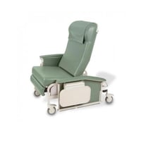 كرسي طبي مرافق للمريض بي كير عريض بجانب متحرك مريح