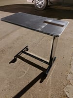 طاولة طعام لسرير المريض overbed table